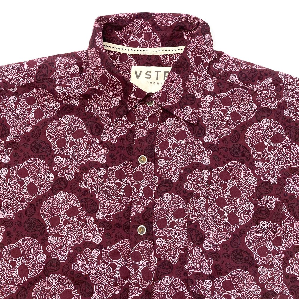 VSTR Premium‎ Shirt Short Sleeve Button Up Skulls Mens M 100% Cotton Wine
